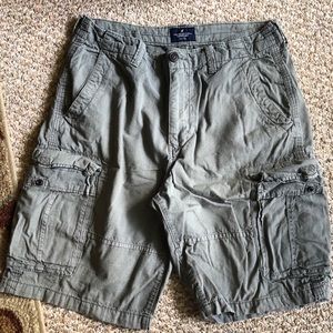Men’s American Eagle shorts